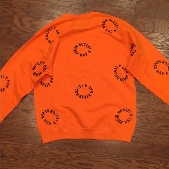 Customs sweater - Picture 2 of 2